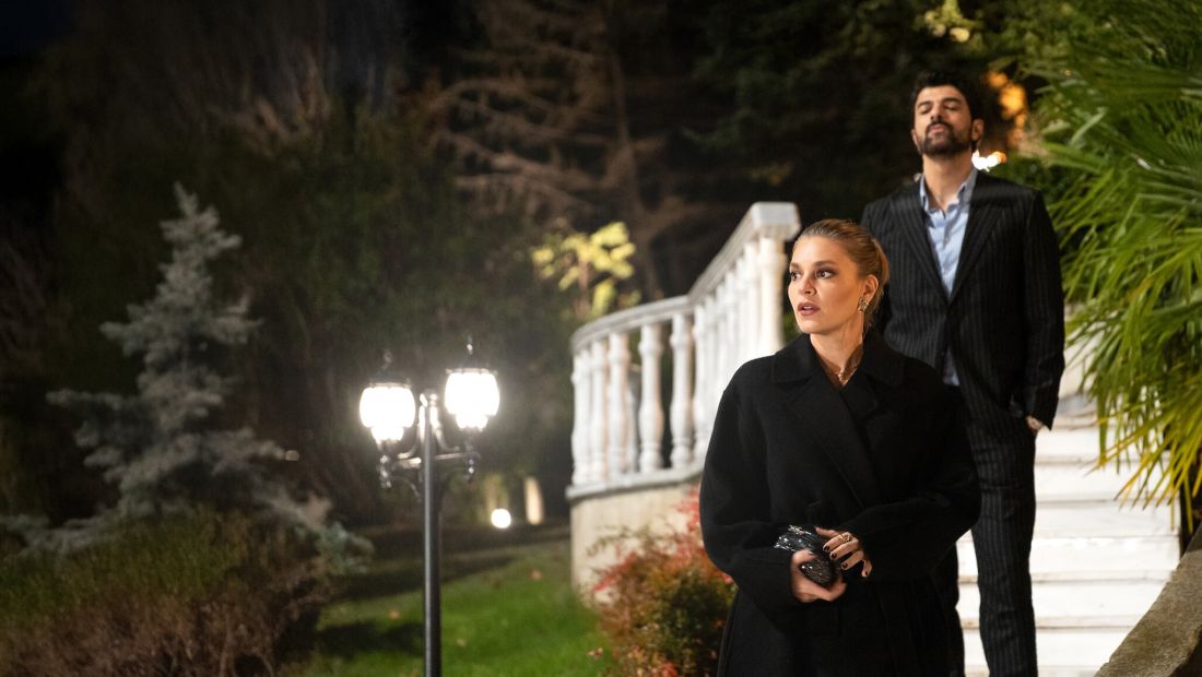Enfes Bir Akşam 1. Sezon 1. Bölüm Türkçe Altyazılı izle | Dizist