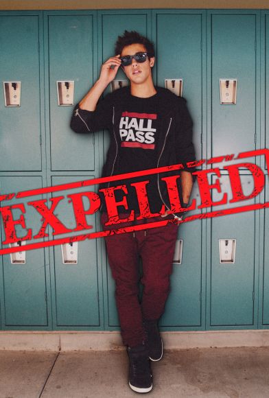 Expelled Fragman