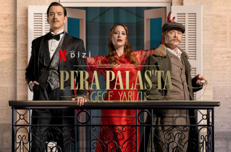 Pera Palas'ta Gece Yarısı