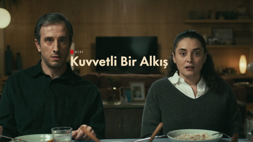 Kuvvetli Bir Alkış