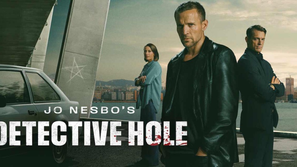Detective Hole