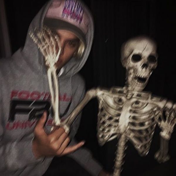 109718___suicideofdeath