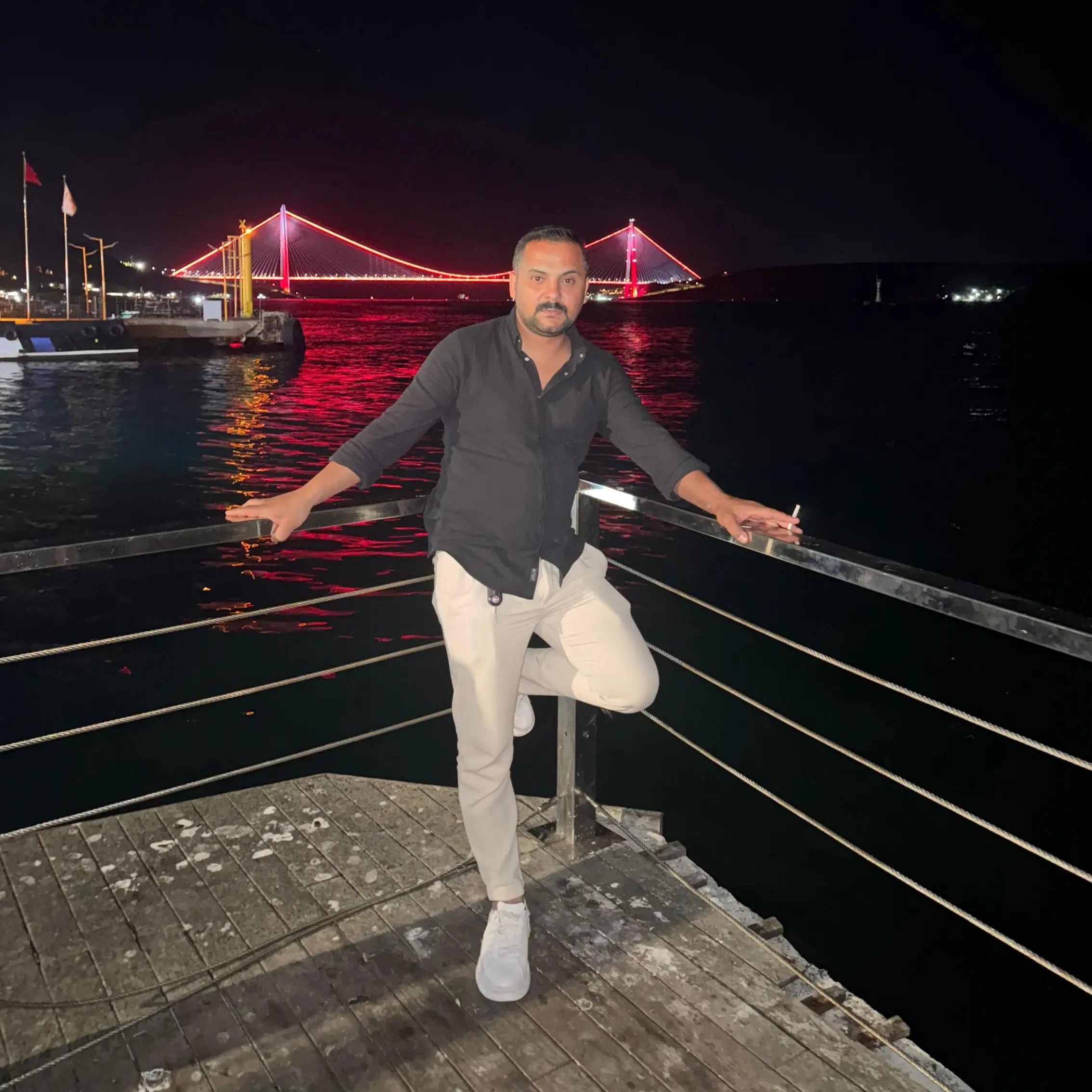 Gökhan.