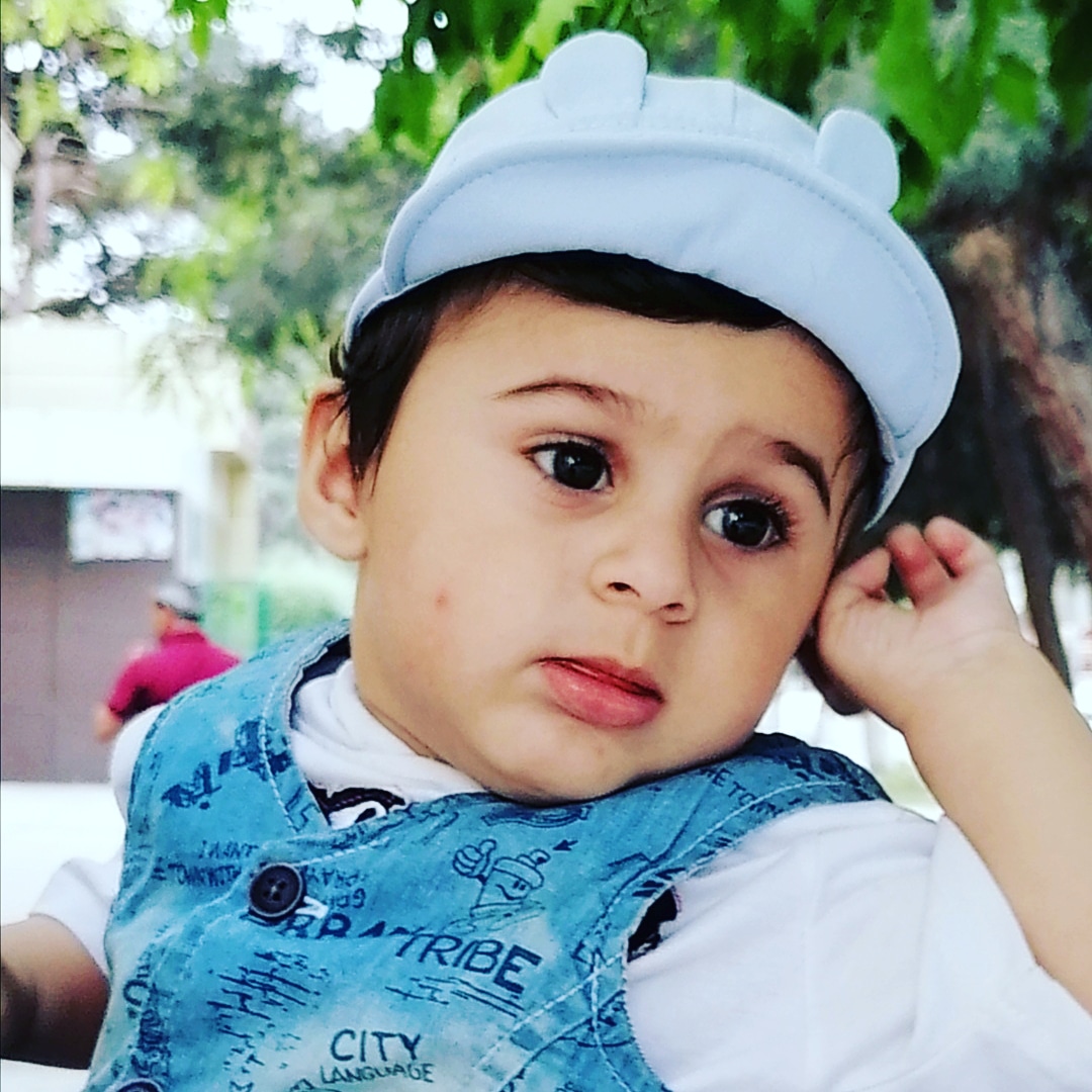 Tatlı bebek